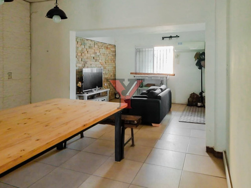 Imagen 5 de 15 de Casa En Venta - Abasto 519bis / 209 Y 210