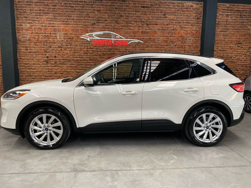 Ford Kuga Titanium 2.5 Hibrida 4x4
