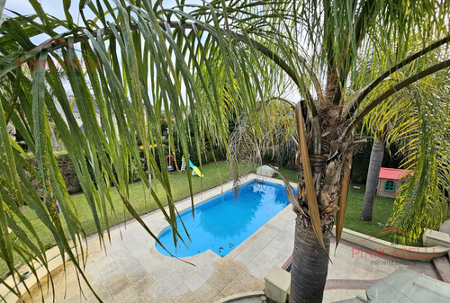 Venta De Casa En Campos De Alvarez Con 4 Habitaciones