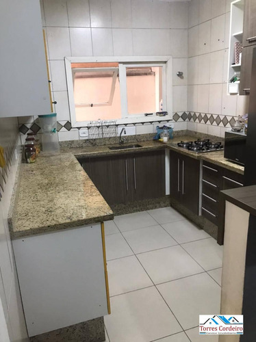 Imagem 4 de 6 de Lindo Sobrado 3 Dorm. (2 Suítes) + 2 Vagas - Taboão Da Serra - So0085