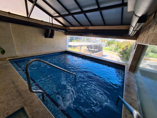 Imagen 19 de 20 de Venta Y Venta De Apartamento En Punta Del Este, Excelente Edificio Con Todos Los Servicios, Piscina Interior Climatizada Todo El Año