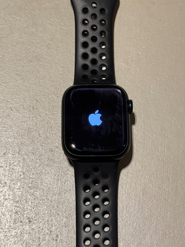 Reloj Apple Watch Series 8 Nike - 41mm - Gps - Smartwatch Negro Nike Negro Nike Negro (Usado)