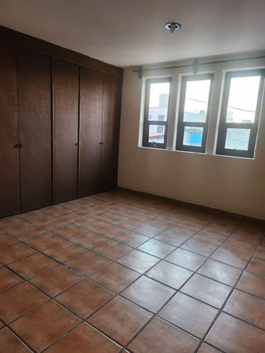 Casa En Venta Con Estilo Rustico En Piedra Lisa
