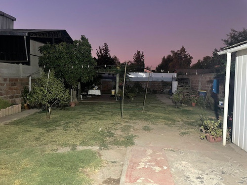 Venta De Amplia Casa, Terreno De 500m2 3d 2b, En La Florida