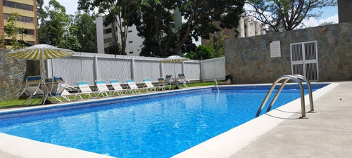 Excelente Pent House Ubicado En La Urbanización Los Naranjos