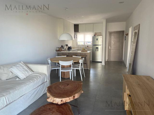Excelente Departamento 2 Dormitorios En Townhouse Pilara