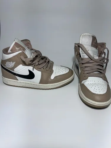 Tenis Nike Air Jordan 1 Mid Infantil | Parcelamento sem juros