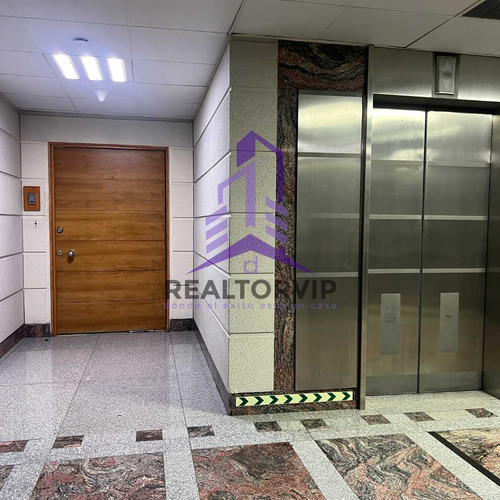 Se Arrienda Oficina Paseo Huerfano Santiago (91626)