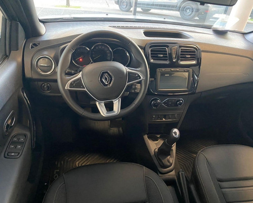 Imagen 4 de 15 de Renault Logan 1.6 16v Intens 2022