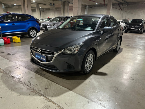 Mazda 1.5l V Mt 4p