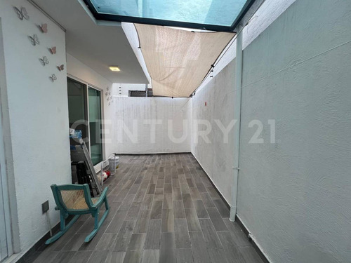 Venta De Casa En El Refugio Residencial
