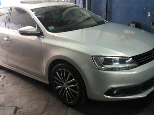 Volkswagen Vento 2.0 Sportline Tsi 200cv Dsg 2012