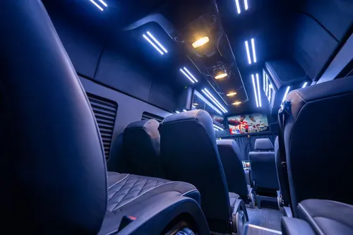 Sprinter Xl 2025 De Royal Van Edicion Especial Touring Vip