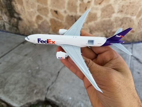 Avion Boeing 777-f De Fedex N889fd Interactivo Escala 1:400