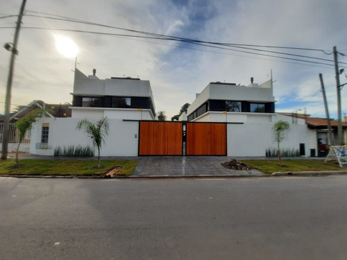 Imagen 1 de 14 de Duplex En Venta En Ituzaingo Norte