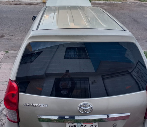 Toyota Avanza 1.5 Premium Automática