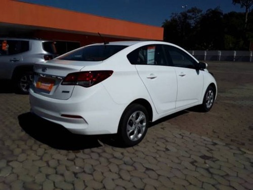 Imagem 7 de 9 de Hyundai Hb20s 1.6 Comfort Plus 16v Flex 4p Automático