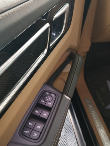 Porsche Cayenne 3.0 E-hybrid Aut. 5p Hibrido 340 hp