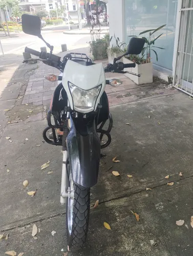 Honda Xr 150, Negra