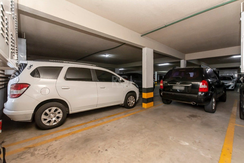 Apartamento Em Floresta Com 3 Dormitórios - Bl4147
