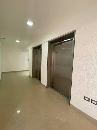 Apartamento En Venta Res. Los Pinos Llano Alto Carrizal. La