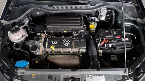 Volkswagen Vento 1.6 HIGHLINE STD.