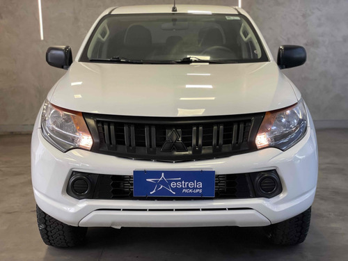 Mitsubishi L200 Triton 2.4 16V TURBO DIESEL GL CD 4X4 MANUAL