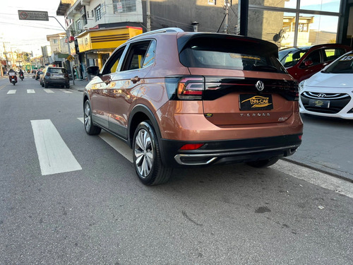 Volkswagen T-Cross 1.4 250 TSI TOTAL FLEX HIGHLINE AUTOMÁTICO