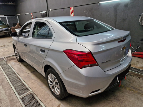 Chevrolet Prisma -chocado-