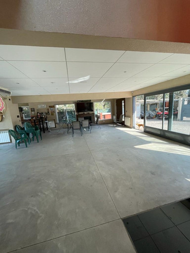 Imagen 15 de 30 de Venta Casa Moderna Y De Categoria En Parque Leloir