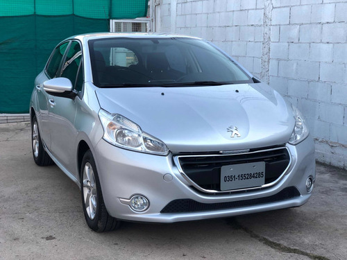 Peugeot 208 1.5 Allure Touchscreen 2014