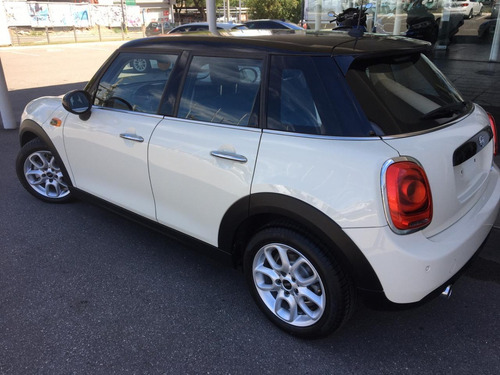 Mini Cooper Pepper F55 - Mini Auto Munich