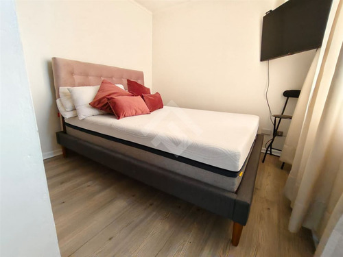 Departamento En Venta De 3 Dorm. En Cerrillos