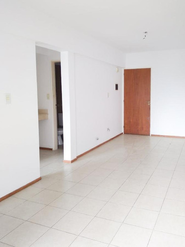 Imagen 7 de 13 de Departamento - Centro