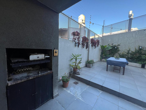 2 Ambientes Con Patio En Venta- Coghlan
