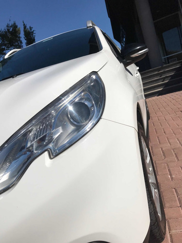 Peugeot 2008 1.6 Allure 2019
