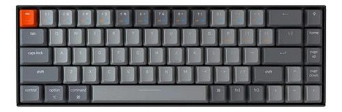 Teclado gamer bluetooth Keychron K6 QWERTY Gateron Blue inglés US color negro con luz blanca