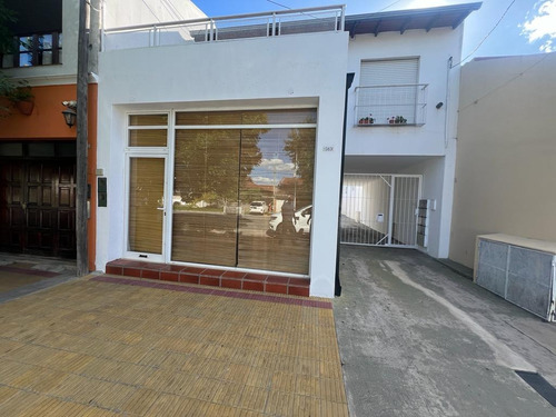 Local Comercial En Alquiler, Zona Av. Bolívar