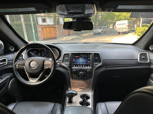 Jeep Grand Cherokee 5.7 Summit 4x4 Mt