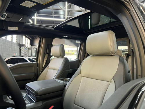 Ford F-150 Lightning 5.4 V-8 2p 2023