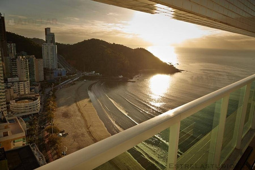 Imagem 15 de 30 de Cobertura À Venda, 241 M² Por R$ 6.896.935,00 - Centro - Balneário Camboriú/sc - Co0056