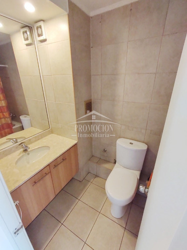 Excelente Ubicación! 3 Habitaciones 2 Baños + 1 Est 1 Bod