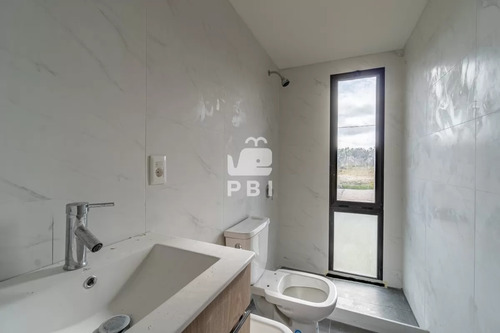 Venta De Casa 2 Dormitorios - Ref : Pbi2945