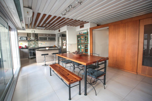Imagen 21 de 30 de Casa En 3 Niveles De 4 Dormitorios, Jardín, Patio, Pileta, Quincho Y Parrilla - Caballito