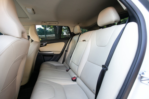 Imagem 8 de 14 de Volvo V60 2.0 T4 Drive-e Momentum