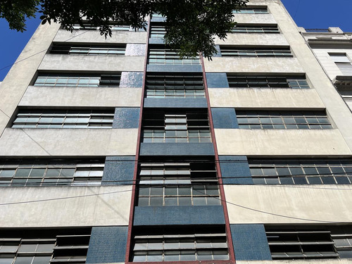 Retasada Cochera En Barrio Norte