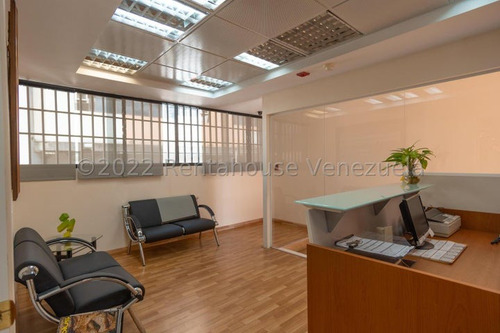 Edificio Industrial En Venta En La California Norte Mls #23-7537