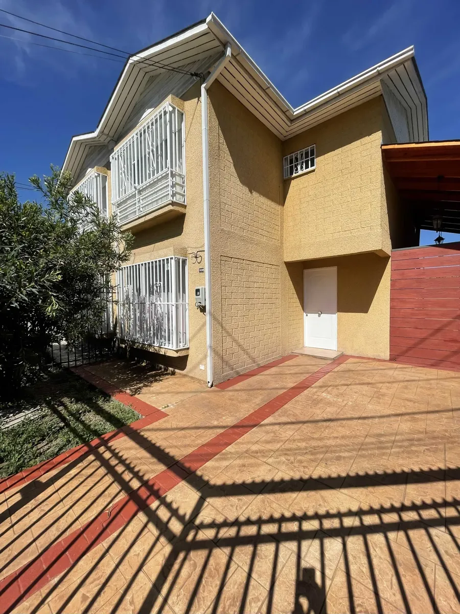 Imagen 1 de 26 de Amplia Casa 3d 3b Puente Alto (130858)