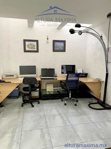 Casa En Venta En Arcos De Guadalupe Zapopan