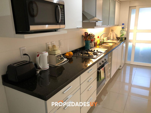 Imagen 24 de 28 de Apartamento De 2 Dormitorios Frente A Playa Mansa